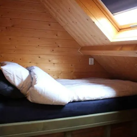 Cosy & Natural *fireplace*garden*2 Bikes Feriehus